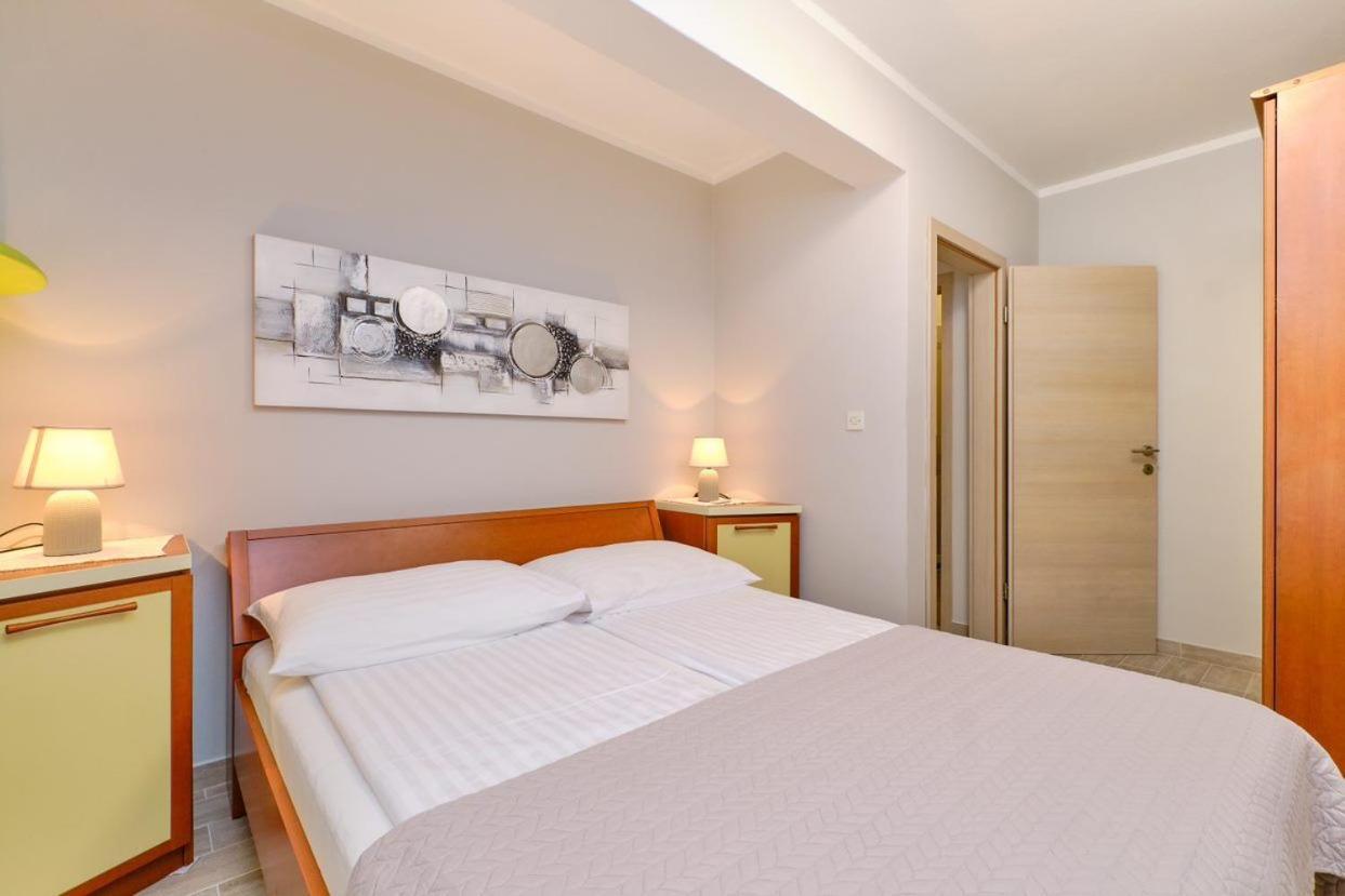 Apartments Enna 말리로시니 외부 사진