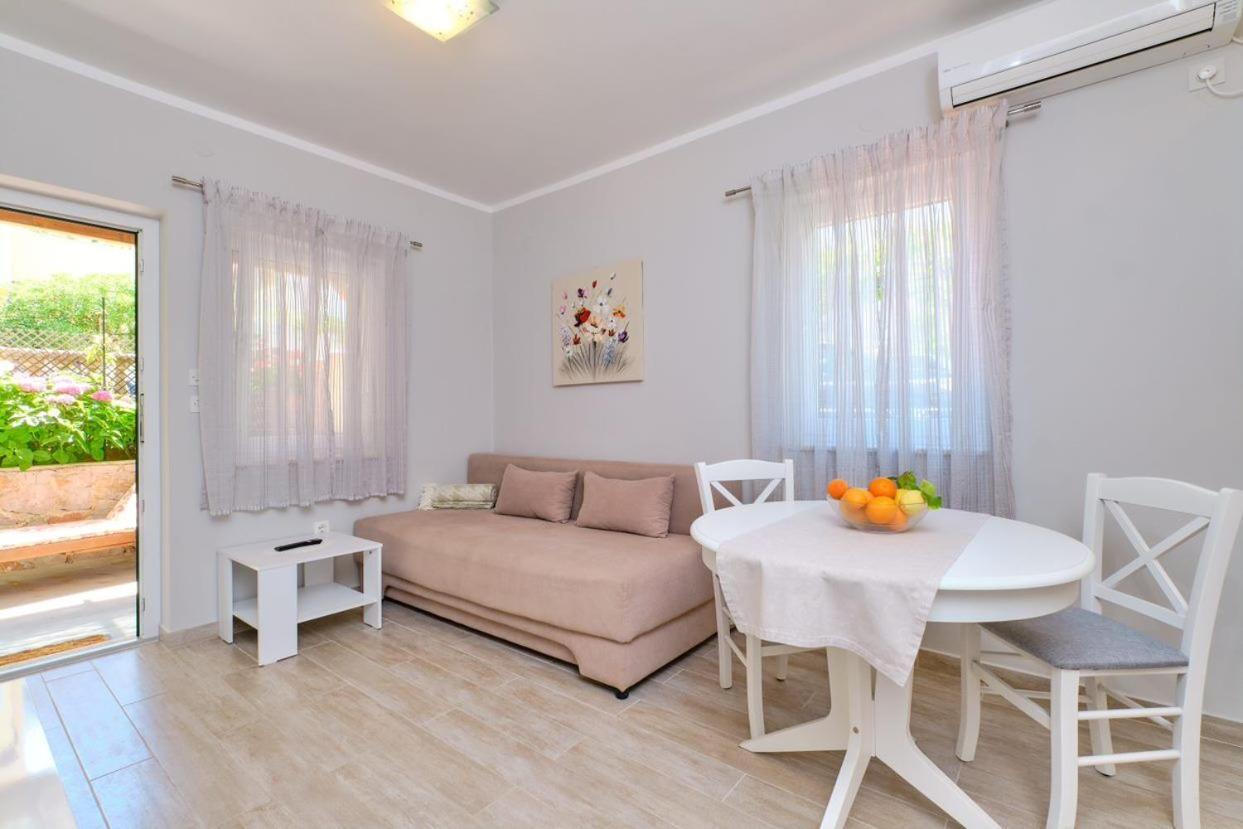 Apartments Enna 말리로시니 외부 사진